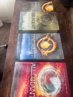 Divergent Series Veronica Roth