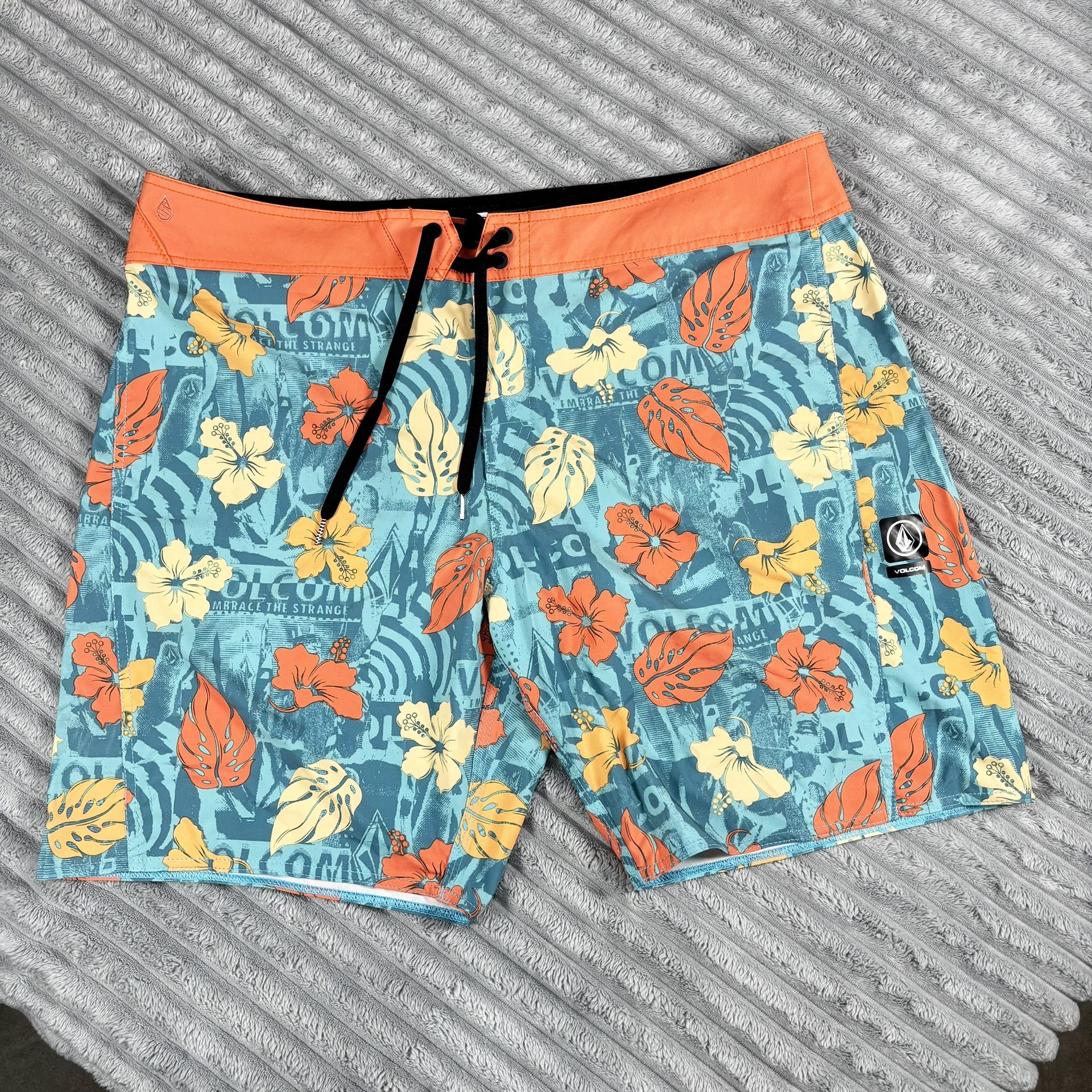 Volcom men’s size 40 pull string inverted floral colorful Boardshorts