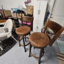 El Dorado Swiveling Bar Stools