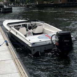 1987 Cigarette powerboats Cigarette 21