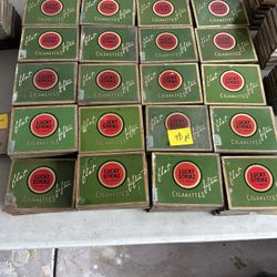 1930’s Metal Lucky Strike Tin