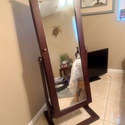 Beautiful Standing Jewelry Mirrored Cabinet Armoire 