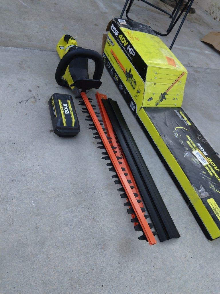 Ryobi 40v HP WHISPER 26 " Cordless Hedge Trimmer Kit