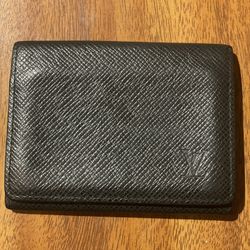 LV Louis vuitton BLACK LOUIS VUITTON TAIGA BUSINESS CARD HOLDER