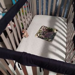 Crib with  mattress 