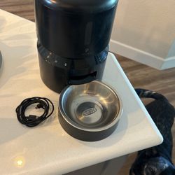 Automatic Programmable Dog/cat Feeder