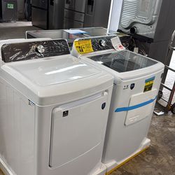 LAREDO BRAND NEW WASHER AND DRYER
