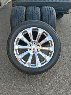 2022 OEM ORIGINAL TAKEOFFS CHEVY SILVERADO HIGH COUNTRY 22 INCH TIRES BRIDGESTONE 65 % $  1699 