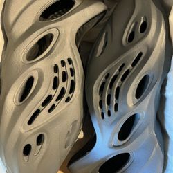 YZY FOAM RNR