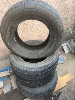 Tires 255/65-R17