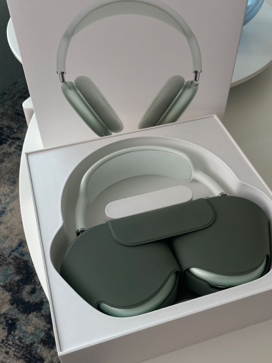AirPod Pro Max