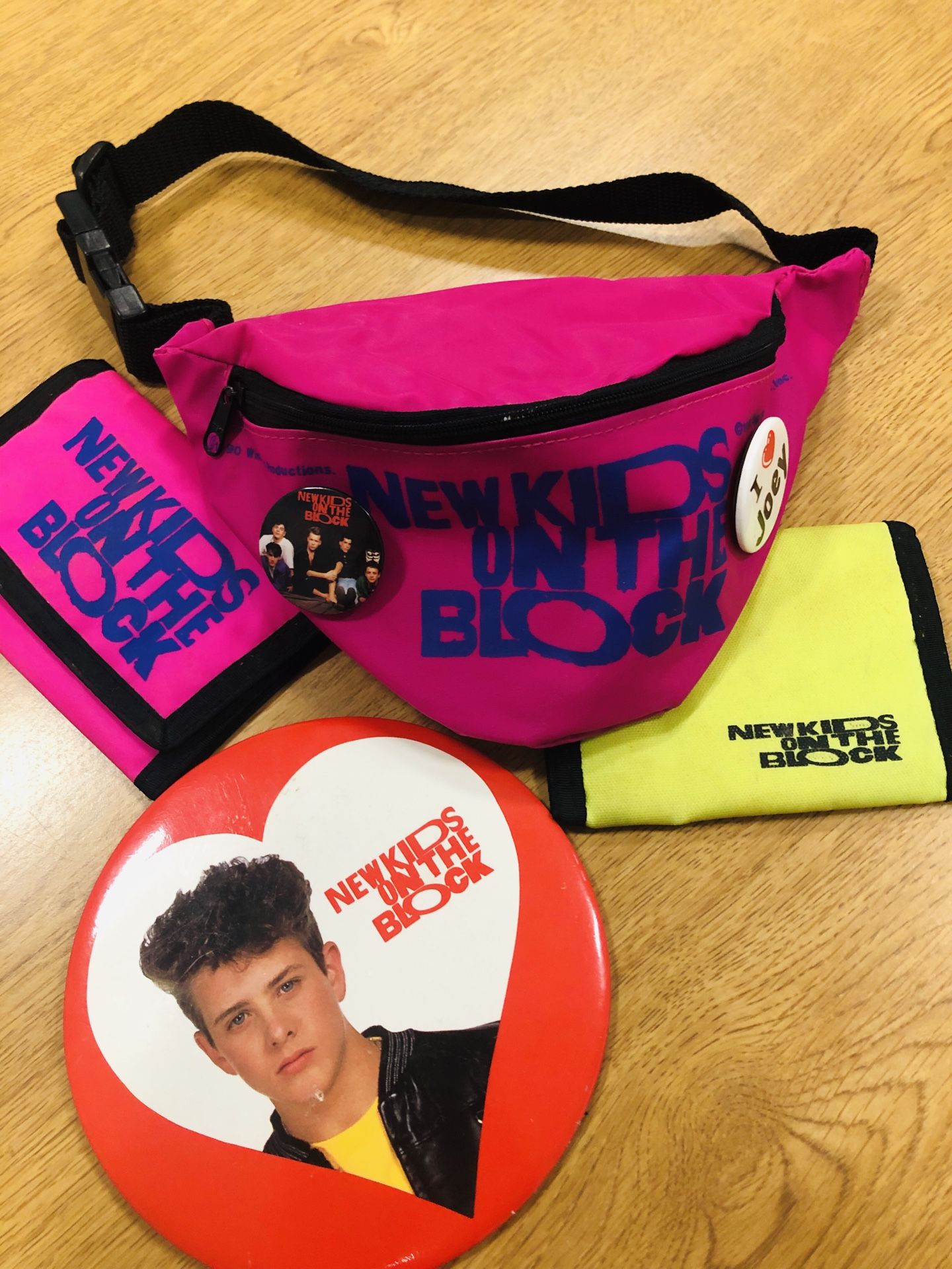 NKOTB- New Kids on the Block HOT PINK Fanny Pack, Wallets & Pins