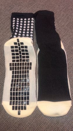 Soccer grip socks    Color Black and white