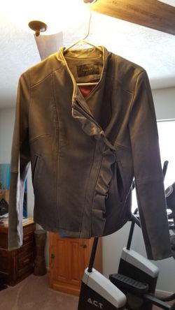 Tahari lamb leather moto jacket medium