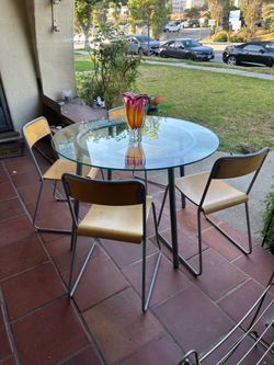 Vintage Ikea chrome base with glass dining table Abe 4 stacking chairs