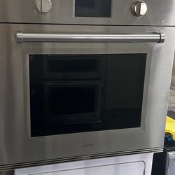 WOLF 30”WIDE SINGLE ELECTRIC WALL BUILT IN OVEN