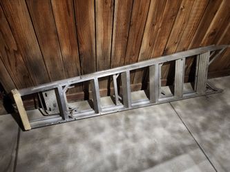 8 ft Ladder