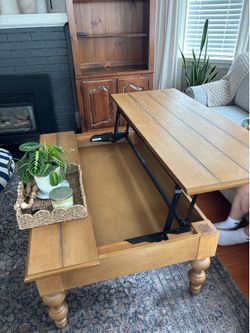Lift top Coffee Table