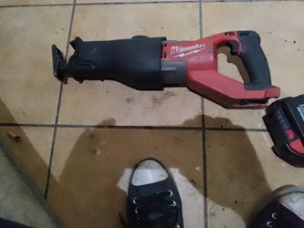 Milwaukee Sawsaw Fuel Brushless 18 V