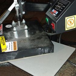 Custom Heat Press For Clothing And Other Accessories