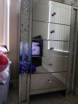 Mirror Dresser