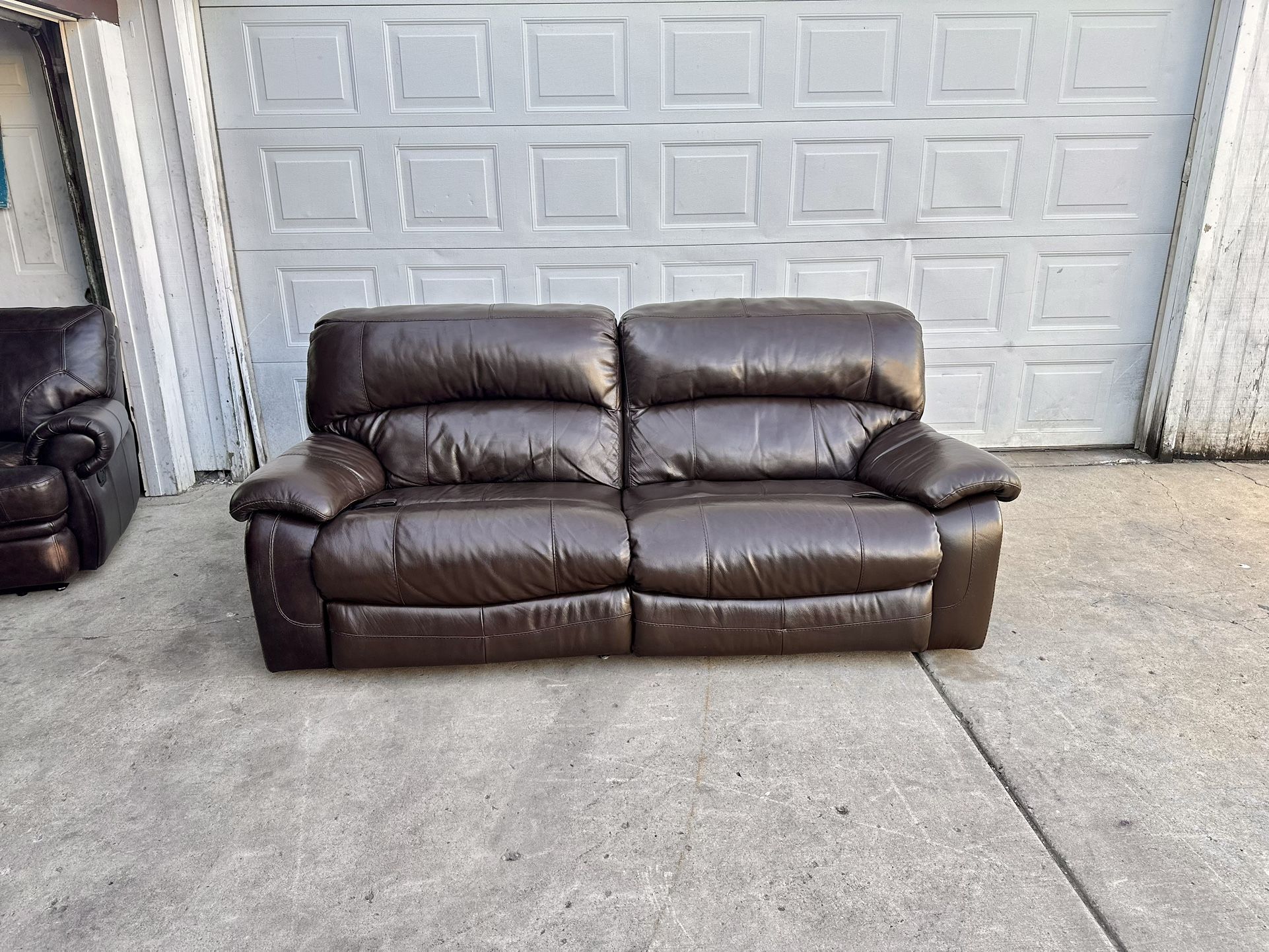 FREE DELIVERY 🚚  Ashley furniture Real Leather brown Couch, sofa recliner