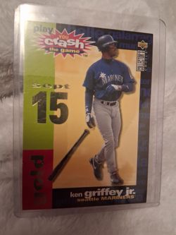 1995 Ken Griffin Jr. Card CG8 in great condition asking 10$