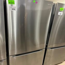 Vissani MDBF18SS 18.7 cu. ft. Bottom Freezer Refrigerator YN