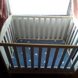Solid Wood Travel Crib 