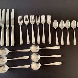 Set of 16 Antique Sterling Silver Tiffany & Co. 1286 Grams or 2 Pounds 13 Oz