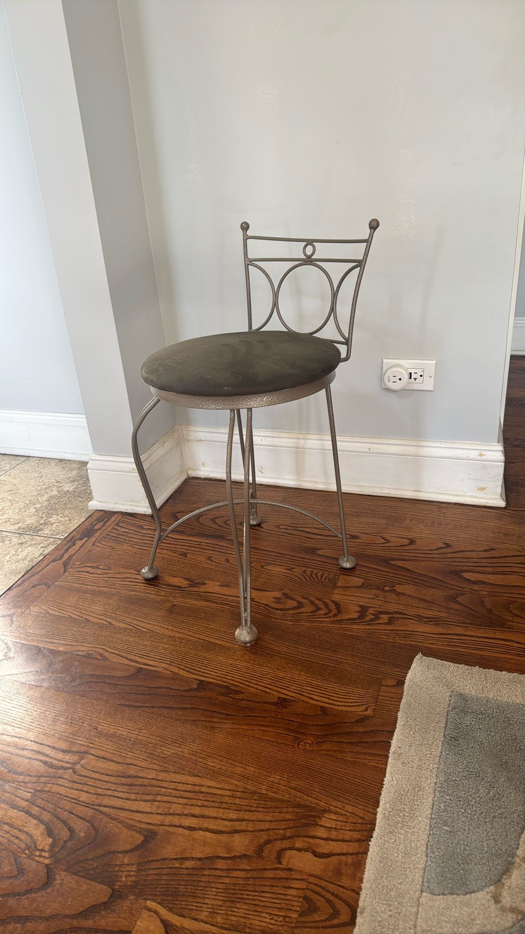 Bathroom Vanity Chair