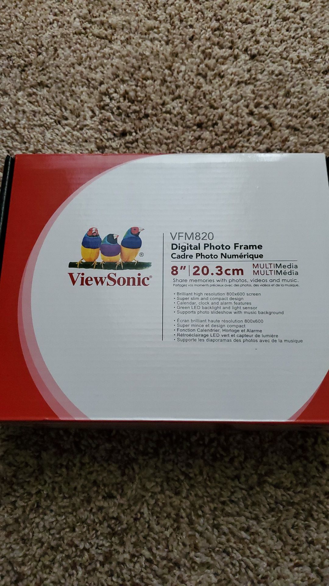 Viwesonic digital photo frame 8" working flawlessly