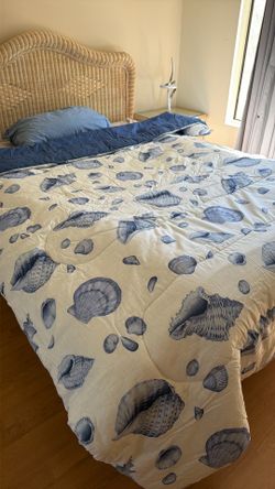 Comforter -Queen size