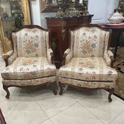 Pair of Spectacular French Luis xv Style Bergeres Carved Floral Accent Chairs🌷 $200 Each