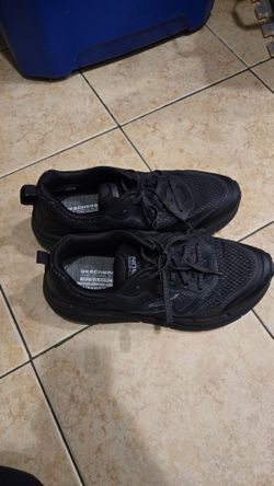 Skechers Max Cushioning