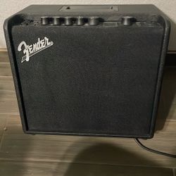 Fender Mustang LT25