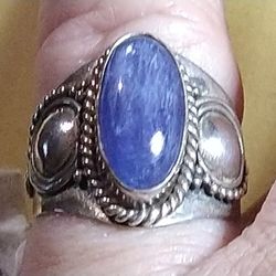 *KYANITE* SHIMMERY OVAL-(7.5 X 16MM.) GEMSTONE , LOGICAL THINKING AND HEALING. STERLING SILVER RING. SIZE 6./ MORE MEANING INFORMATION BELOW! (R-2144