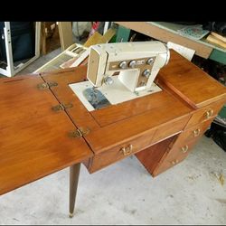 Kenmore Sewing Machine 