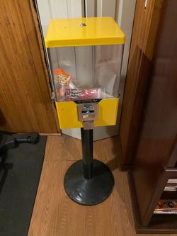 Candy dispenser machine