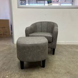 Mcombo Gray Barrel Chair With Ottoman 4022