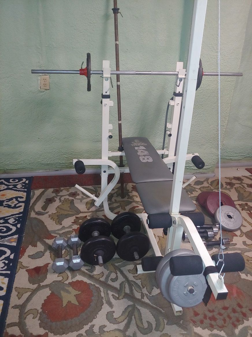 Lifting weights bench and pull machine