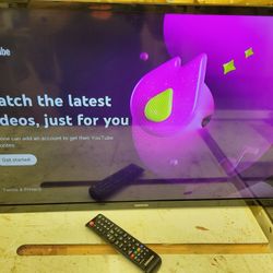 32" Samsung Smart TV. w/remote 