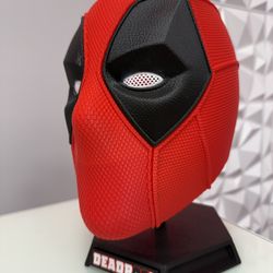 Deadpool Mask Display w/ Stand – Red & Black Collector Piece