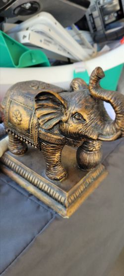 Decorative elephant