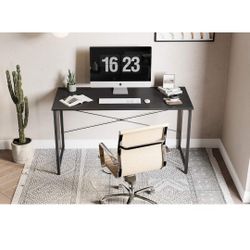 Black Desk ((NEW))