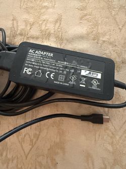 65W USB-C Laptop Charger / AC Adapter (Fast Charging Type-C)