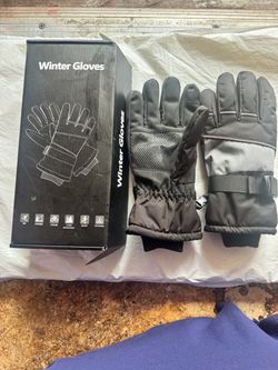 Winter Waterproof Warm Gloves. Size S See pictures. Great Gift
