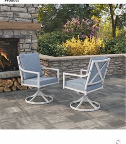 outdoor dining set. Brand new never opened