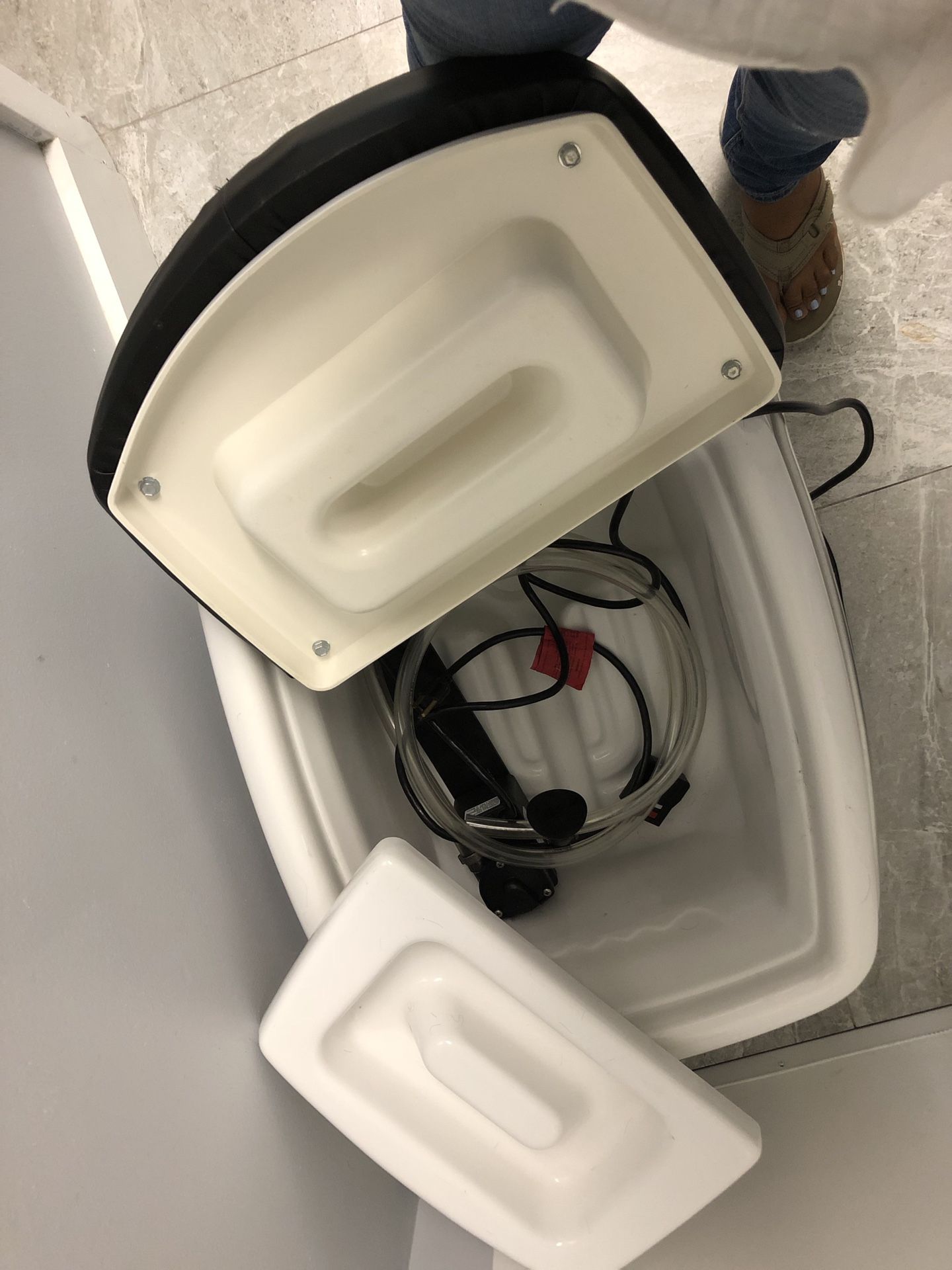 Sanijet Pipeless Whirlpool Foot Bath Pedicure