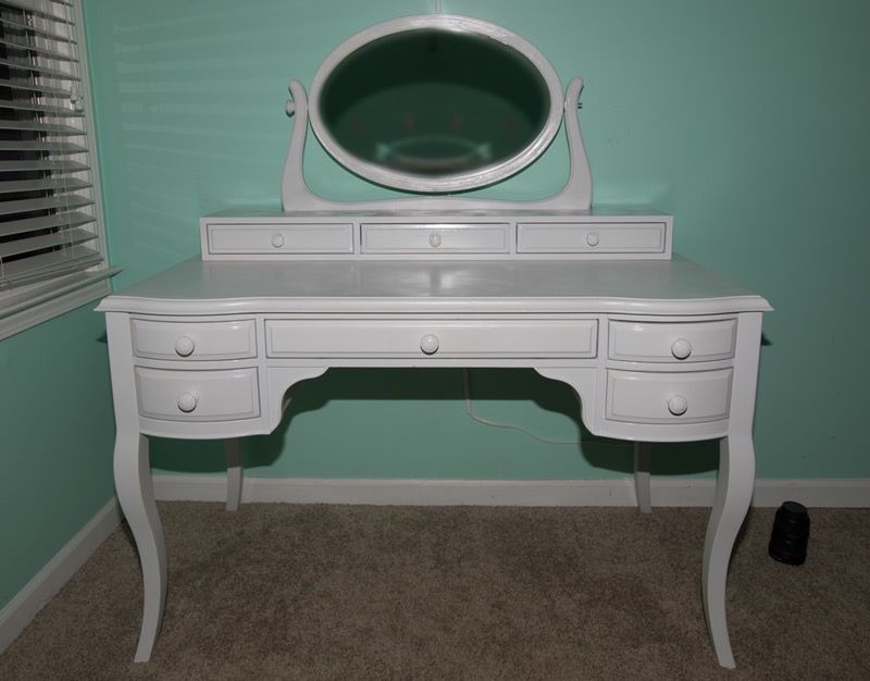 Pottery Barn Teen Lilac Desk and Vanity Mirror/Hutch